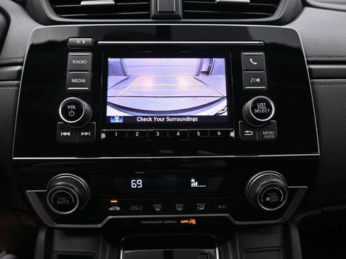 Used 2018 Honda CR-V LX image 9
