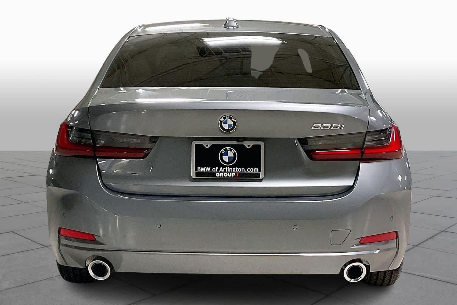 Used 2026 BMW 330i Sedan w/ Premium Package RWD image 4