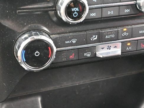 Used 2022 Ford F150 XLT w/ Equipment Group 302A High AWD/4WD image 23