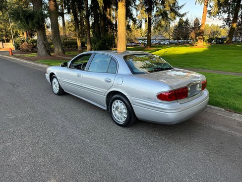 Used 2002 Buick Le Sabre Limited w/ Driver Confidence Pkg image 3
