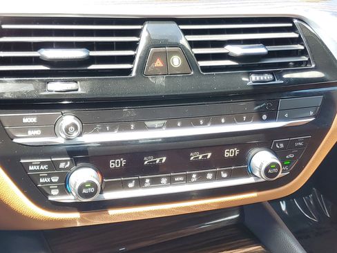 Used 2022 BMW 530i xDrive w/ Convenience Package image 28