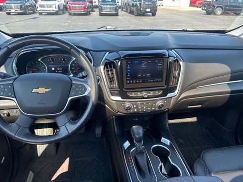 Used 2021 Chevrolet Traverse Premier w/ LPO, Floor Liner Package AWD/4WD image 15