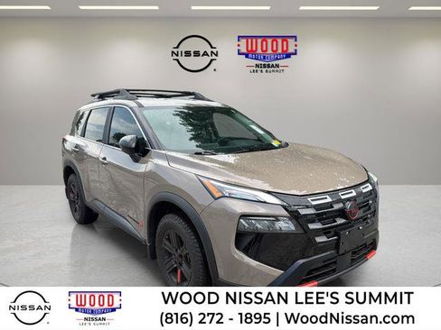 Used 2025 Nissan Rogue SV AWD/4WD image 1