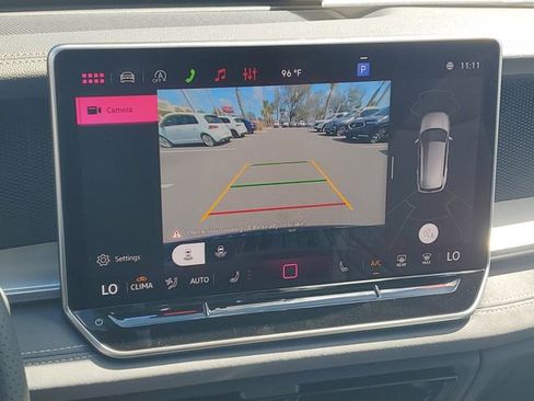 New 2026 Volkswagen Tiguan SE R-Line FWD image 25