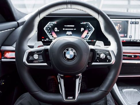 Used 2025 BMW 760i xDrive w/ Premium Package AWD/4WD image 59