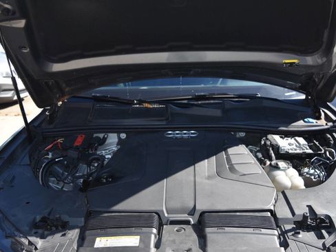 Used 2017 Audi Q7 2.0T Premium AWD/4WD image 24