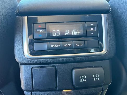 Used 2022 Subaru Ascent Onyx Edition AWD/4WD image 22