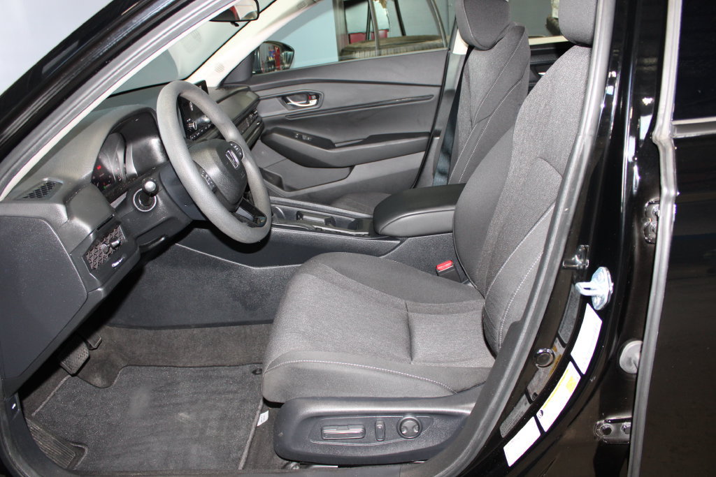 Used 2024 Honda Accord EX image 7