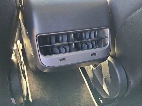 Used 2019 Tesla Model 3 Standard Range Plus image 15