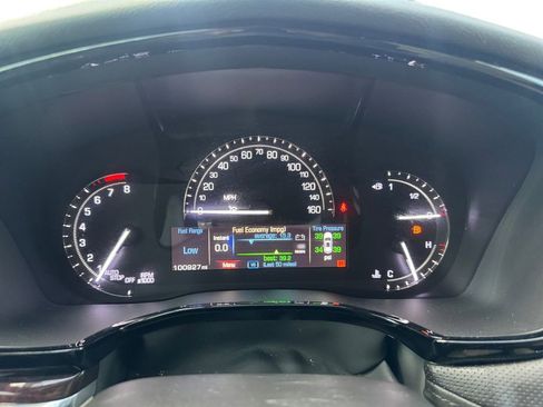 Used 2017 Cadillac XT5 Premium Luxury FWD image 24