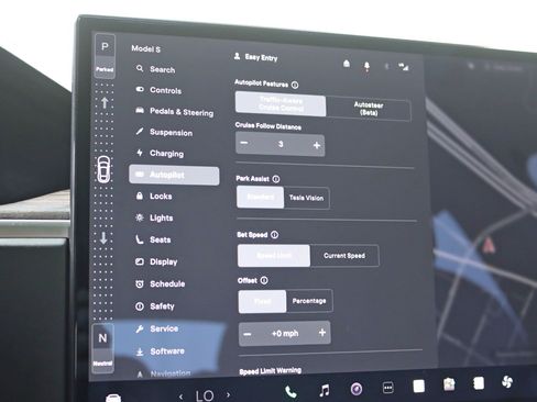 Used 2022 Tesla Model S image 24