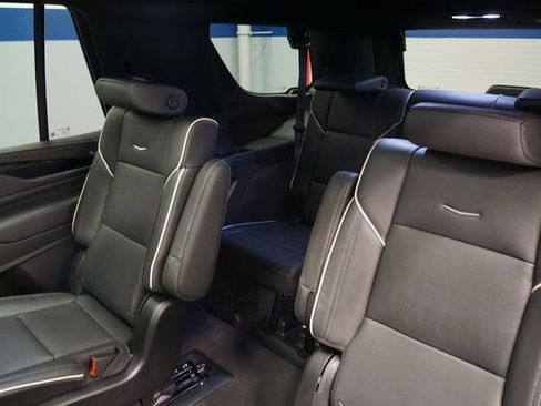 Used 2024 Cadillac Escalade Sport w/ LPO, ONYX Package image 24