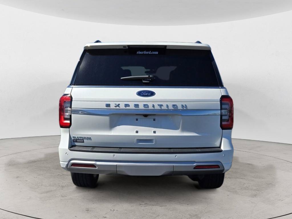 Certified 2024 Ford Expedition Platinum AWD/4WD image 4
