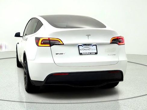Used 2023 Tesla Model Y Long Range AWD/4WD image 6