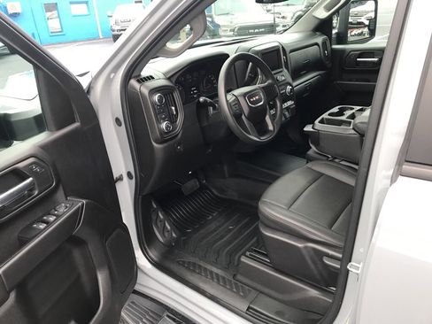 Used 2024 GMC Sierra 2500 Pro w/ Convenience Package image 14