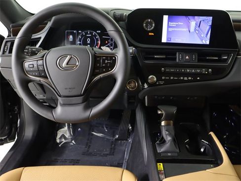 New 2025 Lexus ES 350 350 w/ Premium Package image 19
