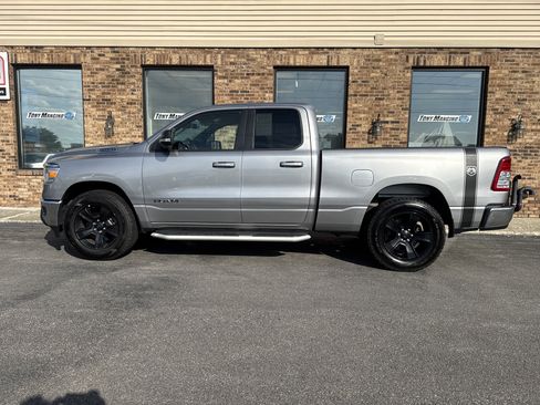 Used 2022 RAM 1500 Big Horn AWD/4WD image 2