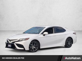 Used 2022 Toyota Camry SE w/ Carpet Mat Package (TMS) FWD video 1