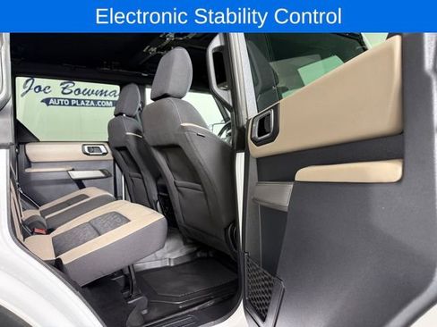 Used 2023 Ford Bronco Wildtrak image 18