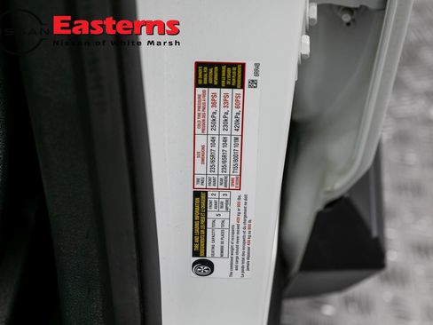 Used 2023 Nissan Rogue S FWD image 33