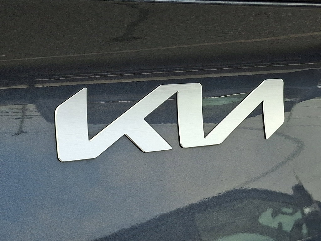 Certified 2023 Kia Sportage LX AWD/4WD image 32