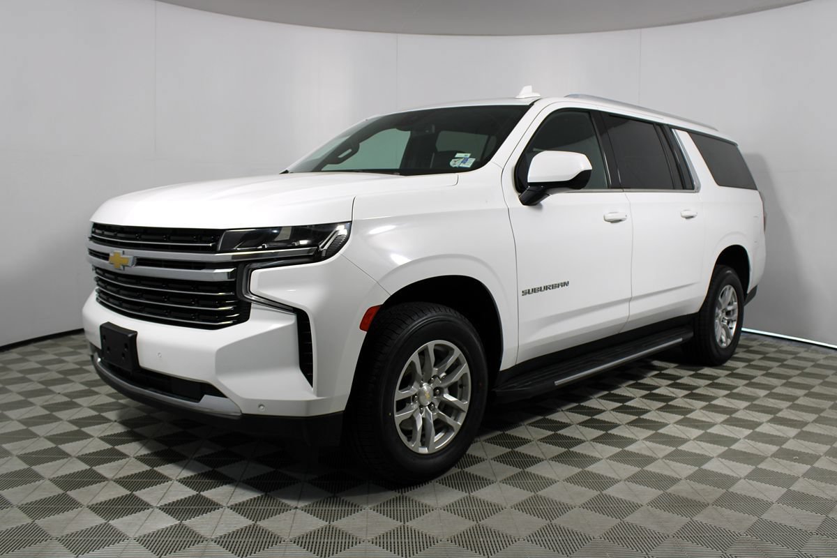 Used 2023 Chevrolet Suburban LT AWD/4WD image 3