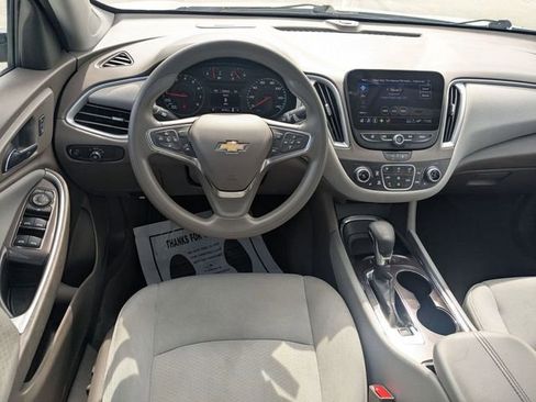 Used 2024 Chevrolet Malibu LT FWD image 35