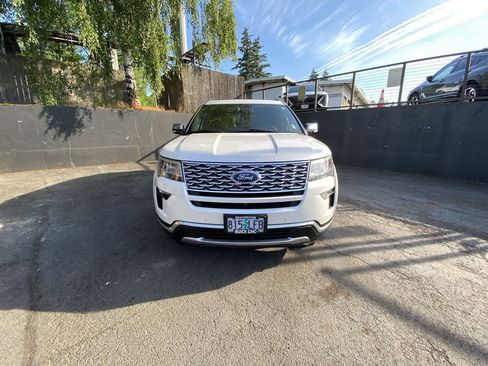Used 2018 Ford Explorer Platinum AWD/4WD image 9