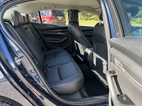 Used 2024 MAZDA MAZDA3 s image 18