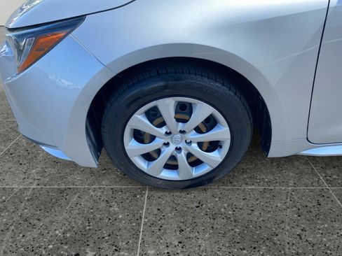 Used 2021 Toyota Corolla LE FWD image 14