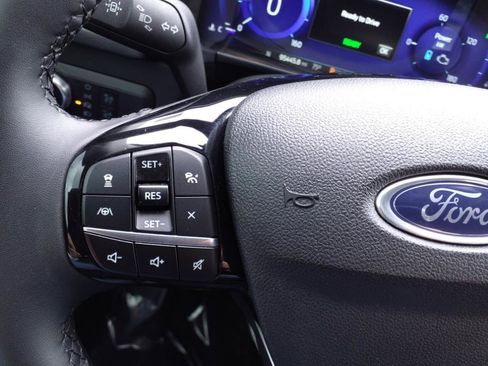 Used 2022 Ford Escape Titanium image 36