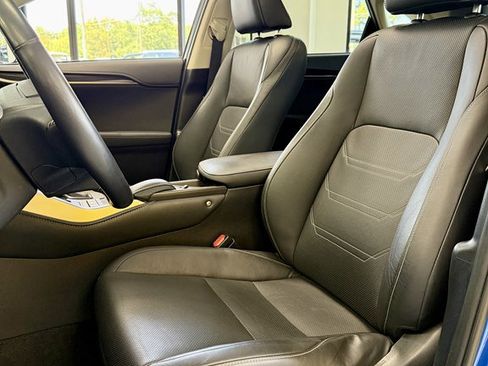 Used 2016 Lexus NX 300h FWD image 11