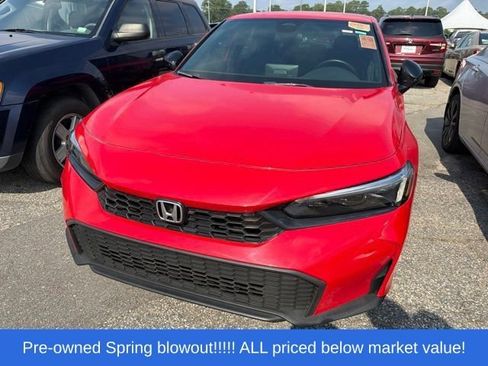 Used 2025 Honda Civic Sport image 2