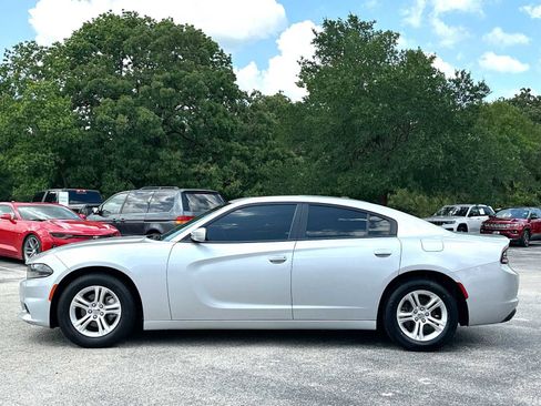 Used 2022 Dodge Charger SXT w/ Leather Interior Group RWD image 12