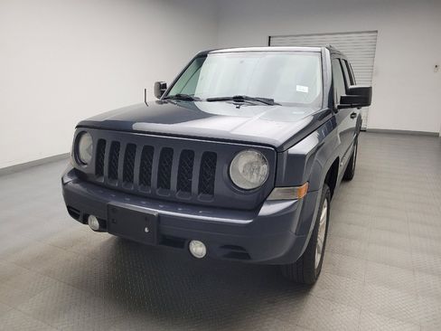 Used 2014 Jeep Patriot Latitude w/ Sun/Sound Group AWD/4WD image 15