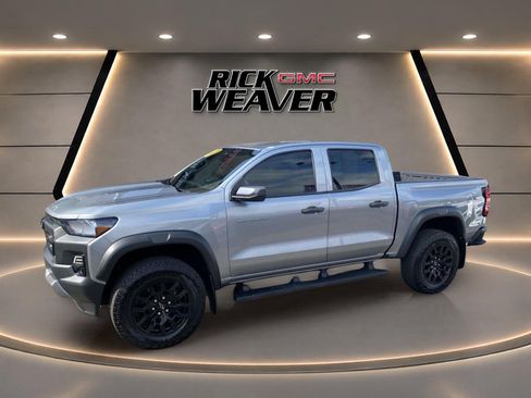 Used 2025 Chevrolet Colorado Trail Boss AWD/4WD image 2