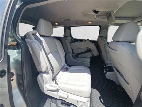 Used 2024 Honda Odyssey Touring image 17