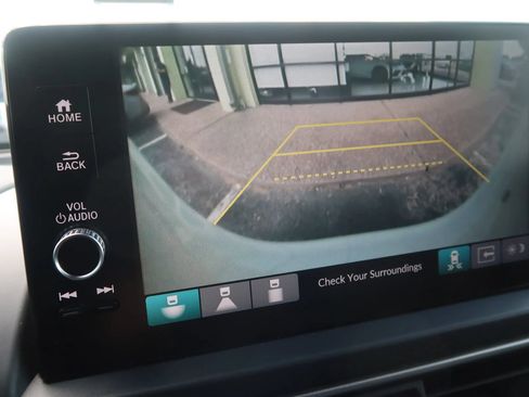 Used 2024 Honda Pilot EX-L image 35