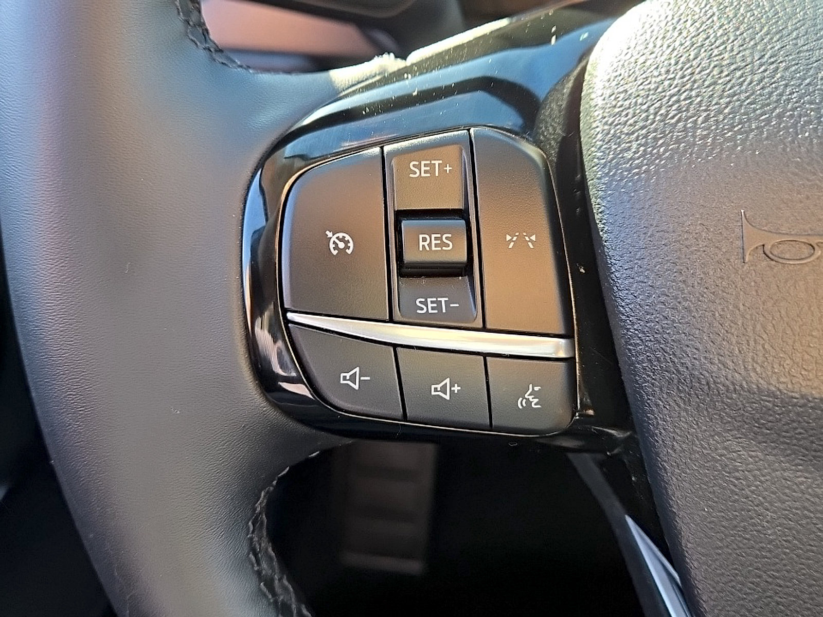 Certified 2024 Ford Escape Active AWD/4WD image 13