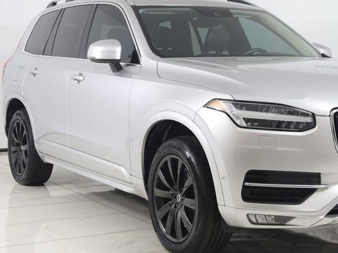Used 2018 Volvo XC90 T6 Momentum w/ Convenience Package AWD/4WD image 40