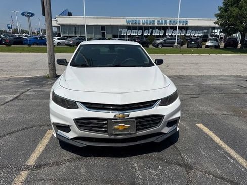 Used 2016 Chevrolet Malibu LS w/ LPO, Convenience Package 2 FWD image 3