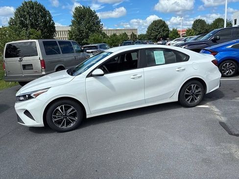 Used 2024 Kia Forte LXS FWD image 15