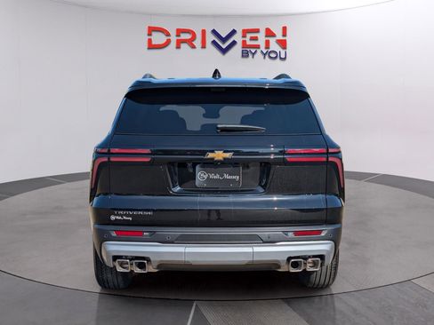 New 2026 Chevrolet Traverse LT w/ Enhanced Driving Package FWD image 4
