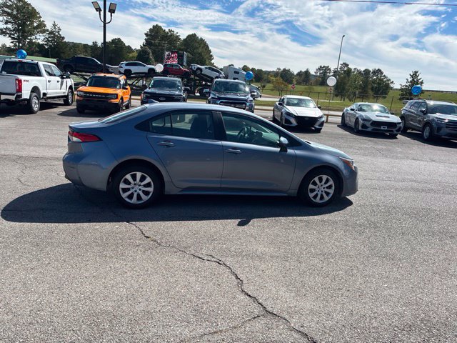 Used 2025 Toyota Corolla LE FWD image 45
