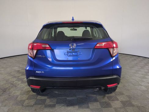 Used 2018 Honda HR-V LX image 6