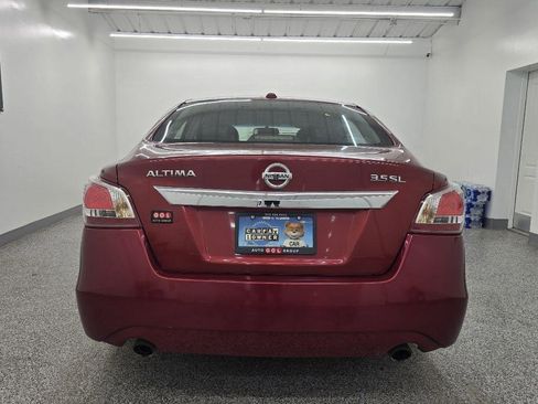 Used 2013 Nissan Altima 3.5 SL w/ Technology Pkg FWD image 6