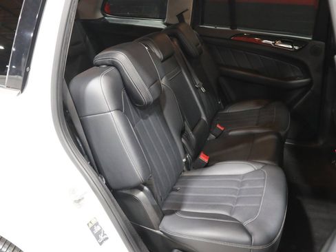 Used 2016 Mercedes-Benz GL 450 4MATIC w/ Premium I Package image 52