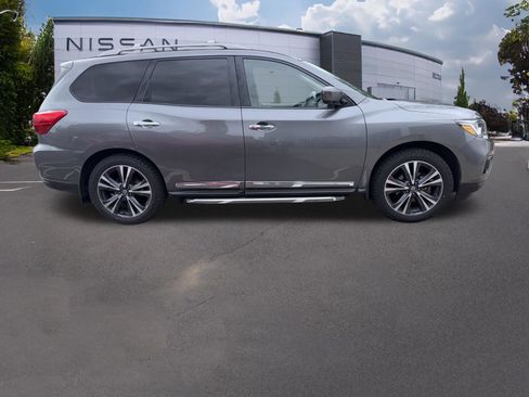 Used 2020 Nissan Pathfinder Platinum w/ Cargo Package AWD/4WD image 6