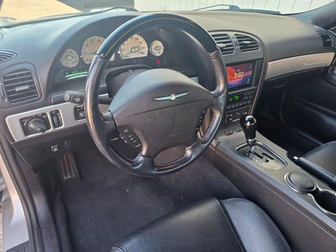 Used 2005 Ford Thunderbird RWD image 16