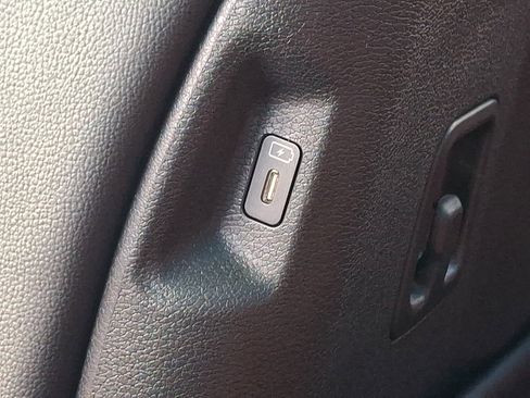 Certified 2025 Kia Sportage SX image 11